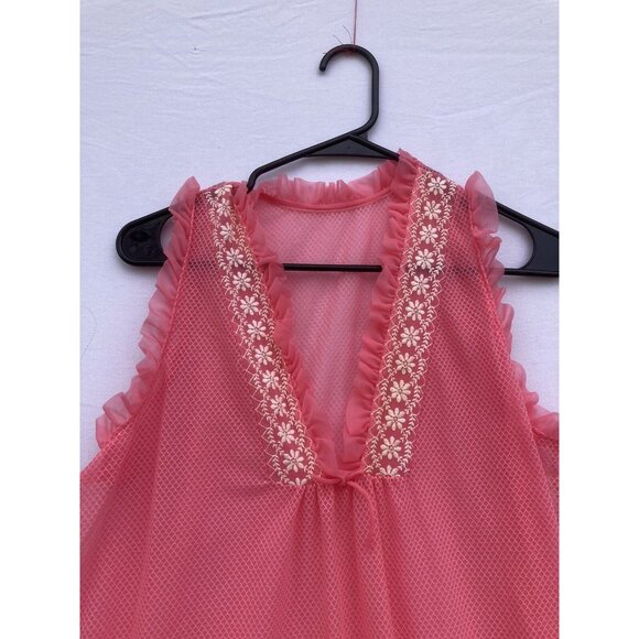 Barbiecore Bright Pink Vtg Nightgown W/ Lace and Waffle Weave Pattern Medium - Picture 4 of 8